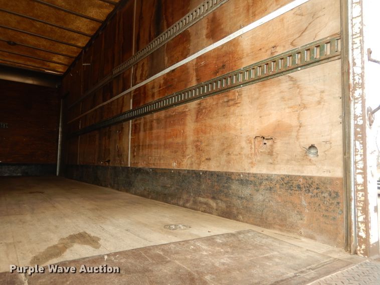 image for item DG4662 1997 International 4700  box truck