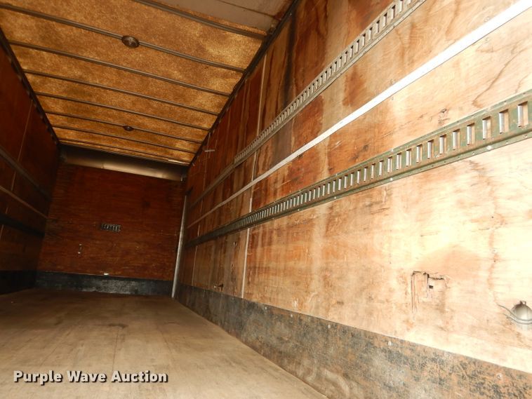 image for item DG4662 1997 International 4700  box truck