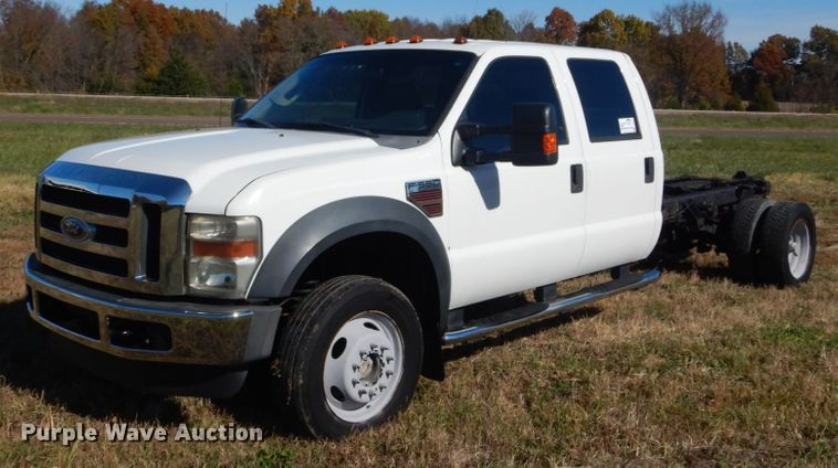 image for item DH5247 2008 Ford F550 Super Duty XLT  Crew Cab truck cab and chassis