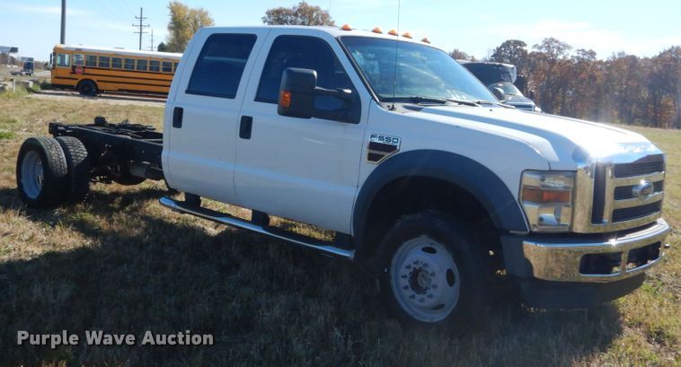 image for item DH5247 2008 Ford F550 Super Duty XLT  Crew Cab truck cab and chassis