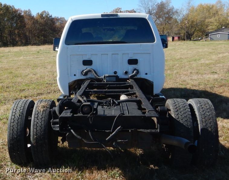 image for item DH5247 2008 Ford F550 Super Duty XLT  Crew Cab truck cab and chassis