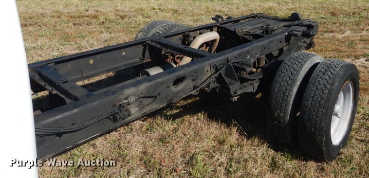 image for item DH5247 2008 Ford F550 Super Duty XLT  Crew Cab truck cab and chassis