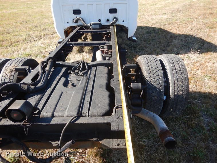 image for item DH5247 2008 Ford F550 Super Duty XLT  Crew Cab truck cab and chassis