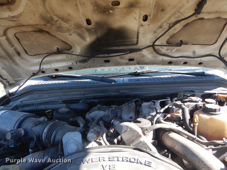 image for item DH5247 2008 Ford F550 Super Duty XLT  Crew Cab truck cab and chassis