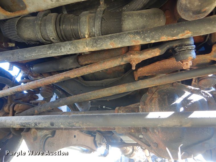 image for item DH5247 2008 Ford F550 Super Duty XLT  Crew Cab truck cab and chassis