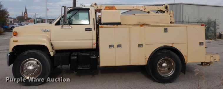 image for item DI1069 1997 GMC TopKick  utility truck with crane