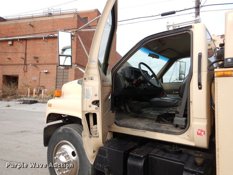 image for item DI1069 1997 GMC TopKick  utility truck with crane