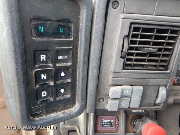 image for item DI1069 1997 GMC TopKick  utility truck with crane