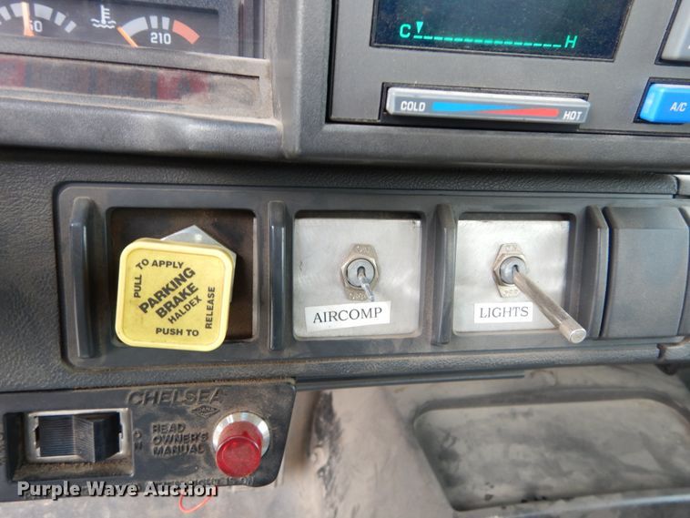 image for item DI1069 1997 GMC TopKick  utility truck with crane