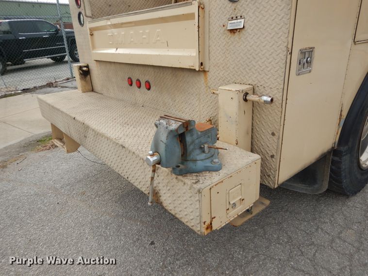 image for item DI1069 1997 GMC TopKick  utility truck with crane