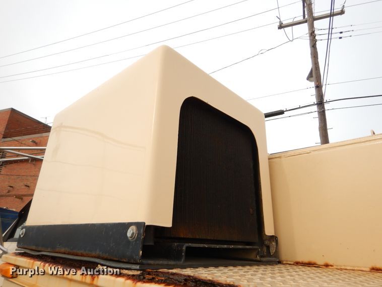 image for item DI1069 1997 GMC TopKick  utility truck with crane