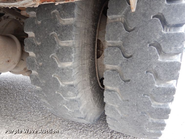 image for item DI1069 1997 GMC TopKick  utility truck with crane