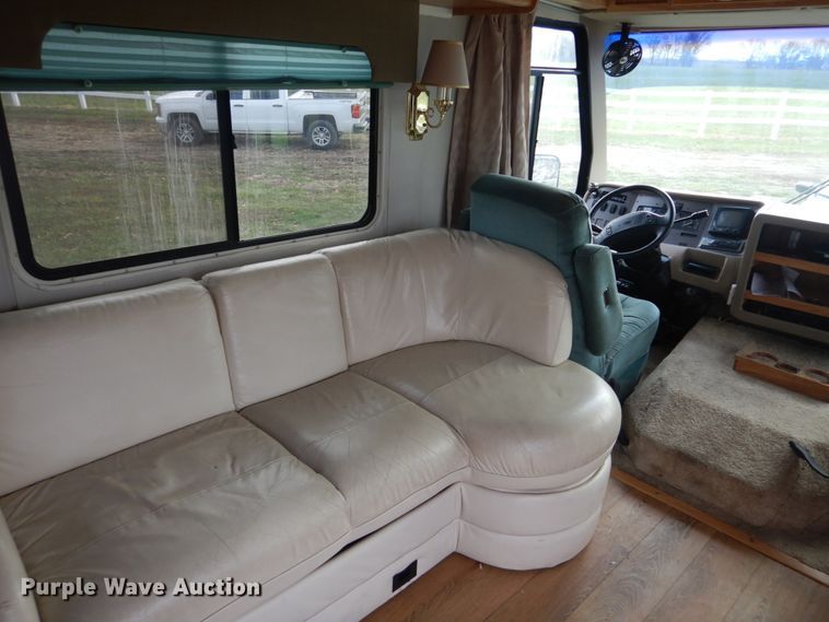 image for item DI1080 1996 Ford F530  RV