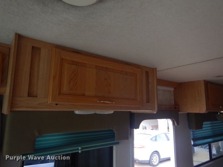 image for item DI1080 1996 Ford F530  RV