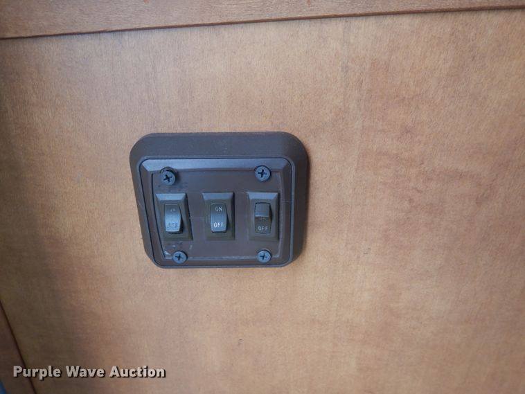 image for item DI1080 1996 Ford F530  RV