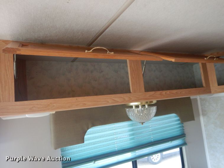 image for item DI1080 1996 Ford F530  RV