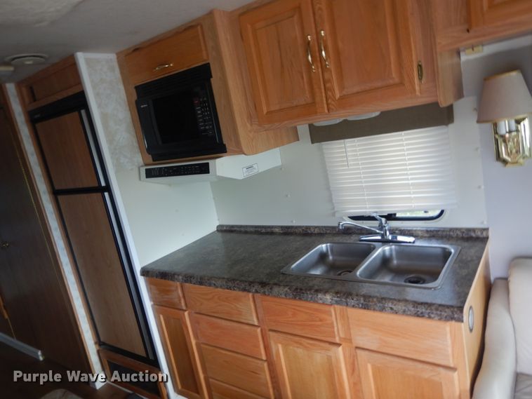 image for item DI1080 1996 Ford F530  RV