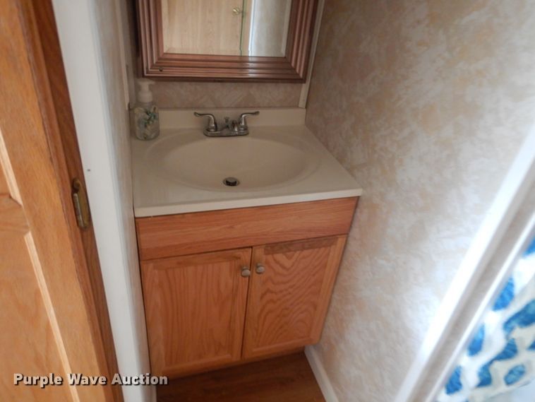 image for item DI1080 1996 Ford F530  RV