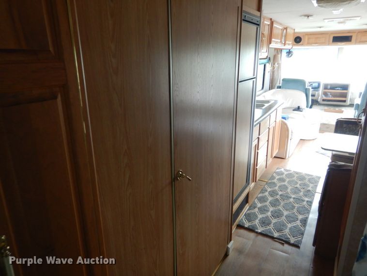 image for item DI1080 1996 Ford F530  RV