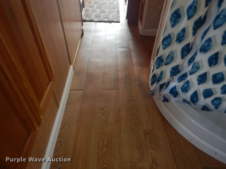 image for item DI1080 1996 Ford F530  RV