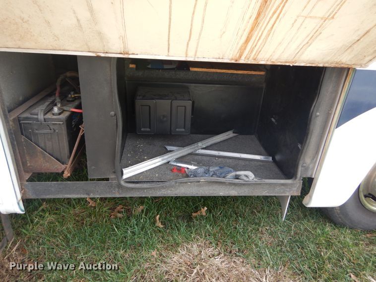 image for item DI1080 1996 Ford F530  RV