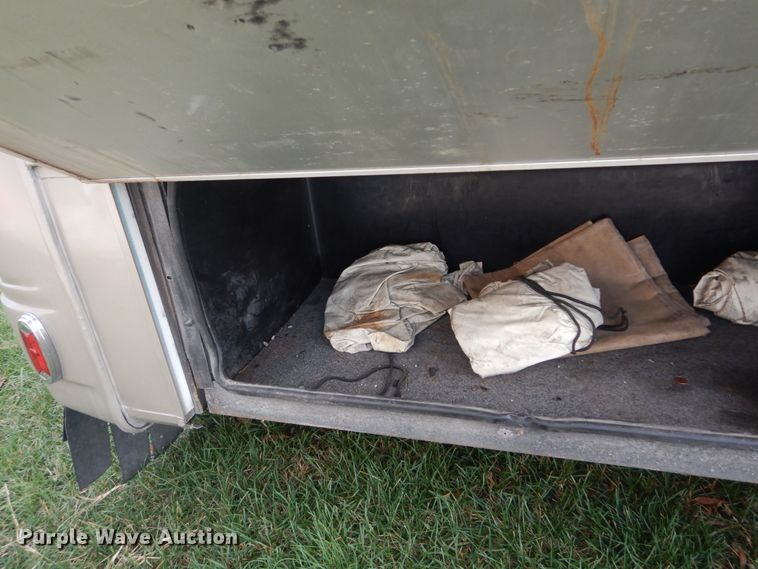 image for item DI1080 1996 Ford F530  RV