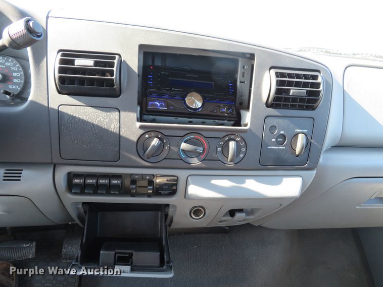 image for item DI3819 2005 Ford F250 Super Duty XLT  SuperCab pickup truck