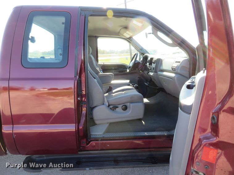 image for item DI3819 2005 Ford F250 Super Duty XLT  SuperCab pickup truck