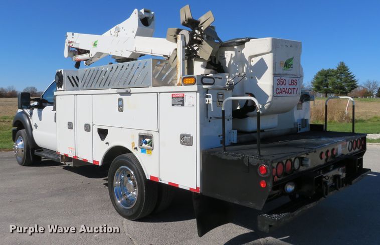image for item DI3883 2014 Ford F550 Super Duty XL  bucket truck