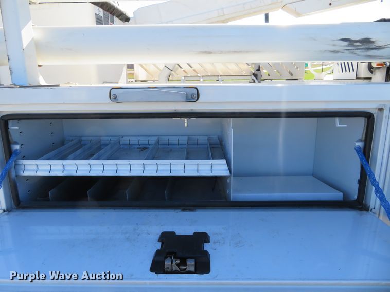 image for item DI3883 2014 Ford F550 Super Duty XL  bucket truck