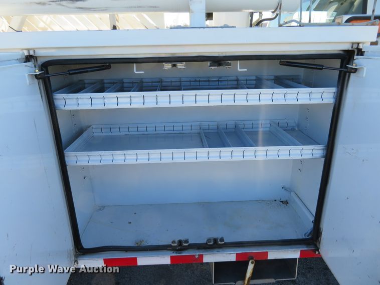 image for item DI3883 2014 Ford F550 Super Duty XL  bucket truck