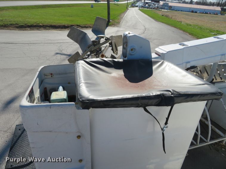 image for item DI3883 2014 Ford F550 Super Duty XL  bucket truck