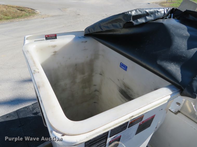 image for item DI3883 2014 Ford F550 Super Duty XL  bucket truck