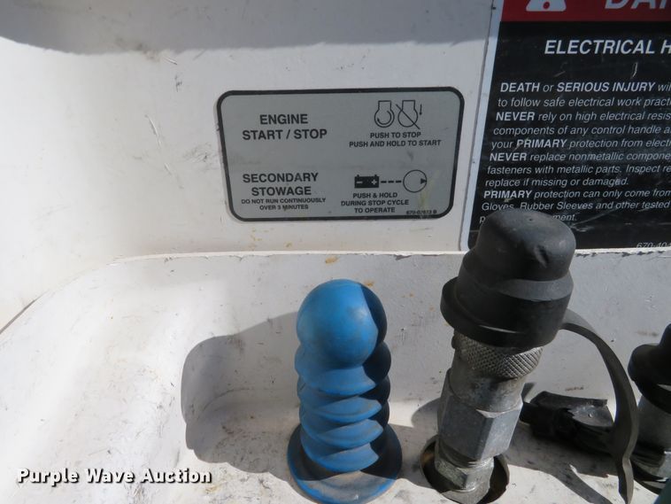 image for item DI3883 2014 Ford F550 Super Duty XL  bucket truck