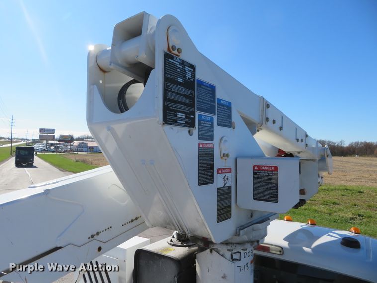 image for item DI3883 2014 Ford F550 Super Duty XL  bucket truck