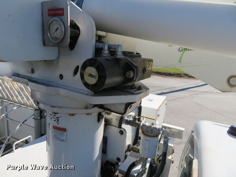 image for item DI3883 2014 Ford F550 Super Duty XL  bucket truck