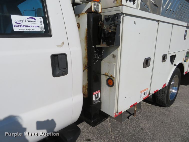 image for item DI3883 2014 Ford F550 Super Duty XL  bucket truck