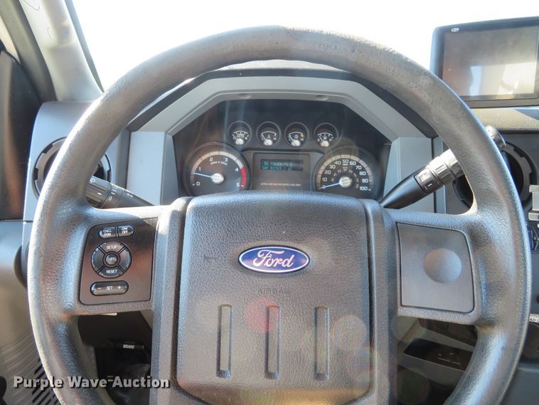 image for item DI3883 2014 Ford F550 Super Duty XL  bucket truck