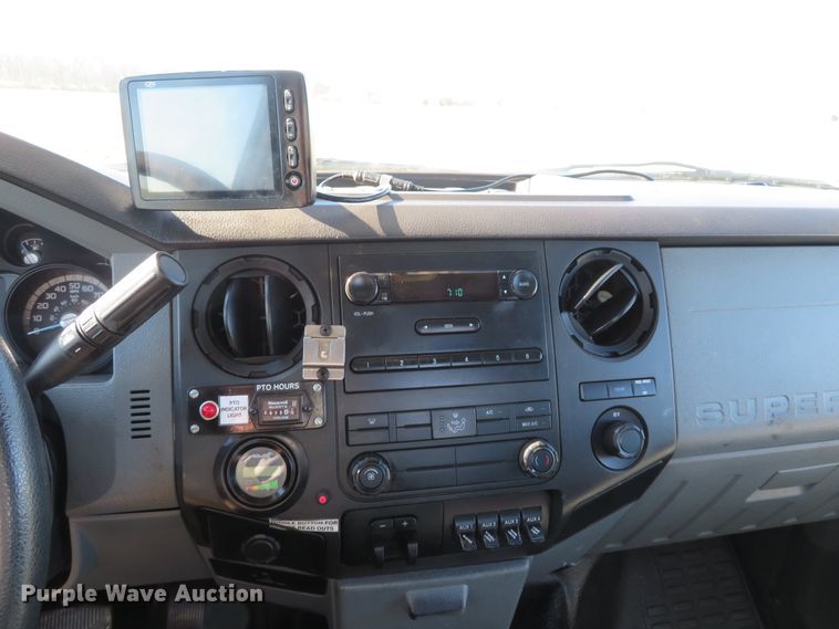 image for item DI3883 2014 Ford F550 Super Duty XL  bucket truck