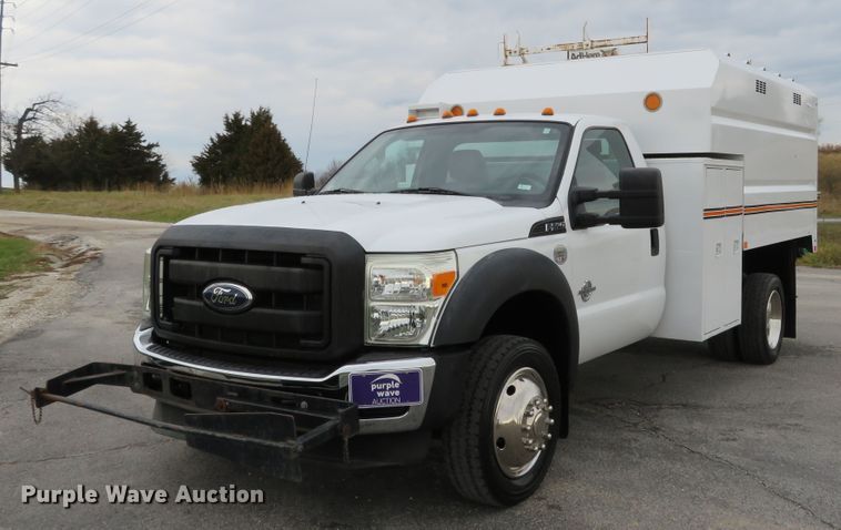 image for item DI3906 2011 Ford F550 Super Duty XL  chip bed truck