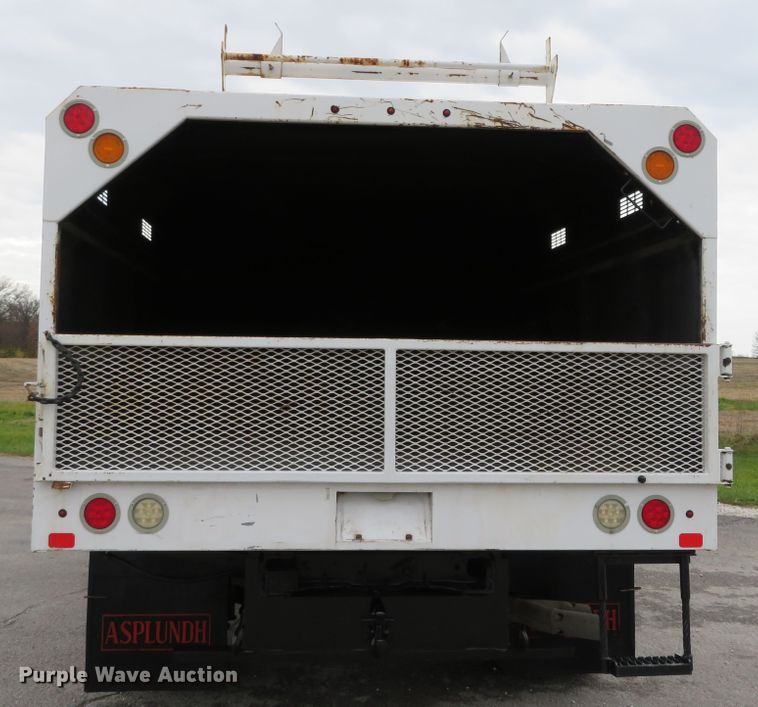 image for item DI3906 2011 Ford F550 Super Duty XL  chip bed truck