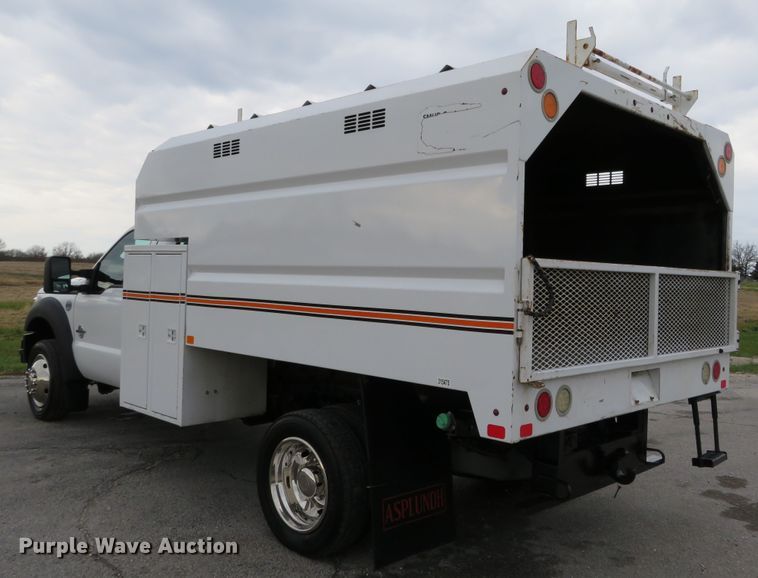image for item DI3906 2011 Ford F550 Super Duty XL  chip bed truck
