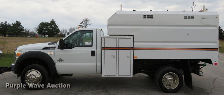 image for item DI3906 2011 Ford F550 Super Duty XL  chip bed truck