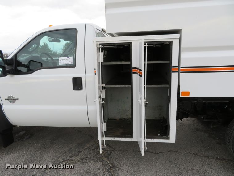 image for item DI3906 2011 Ford F550 Super Duty XL  chip bed truck