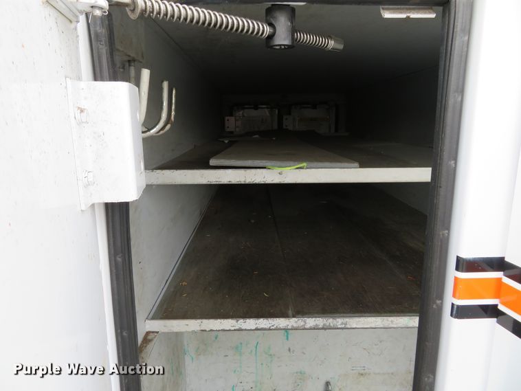 image for item DI3906 2011 Ford F550 Super Duty XL  chip bed truck