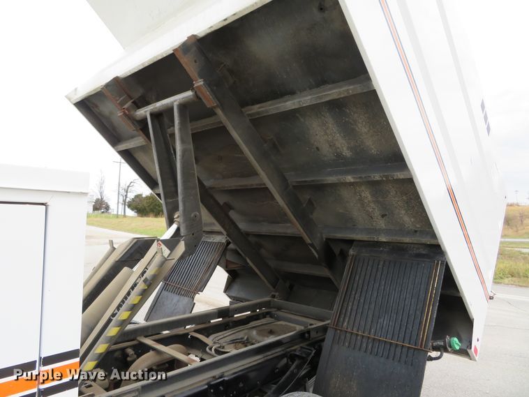 image for item DI3906 2011 Ford F550 Super Duty XL  chip bed truck