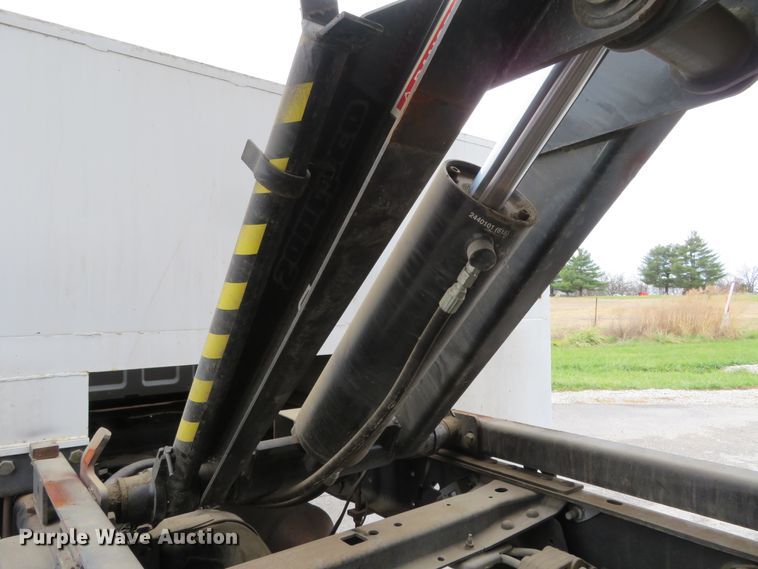 image for item DI3906 2011 Ford F550 Super Duty XL  chip bed truck