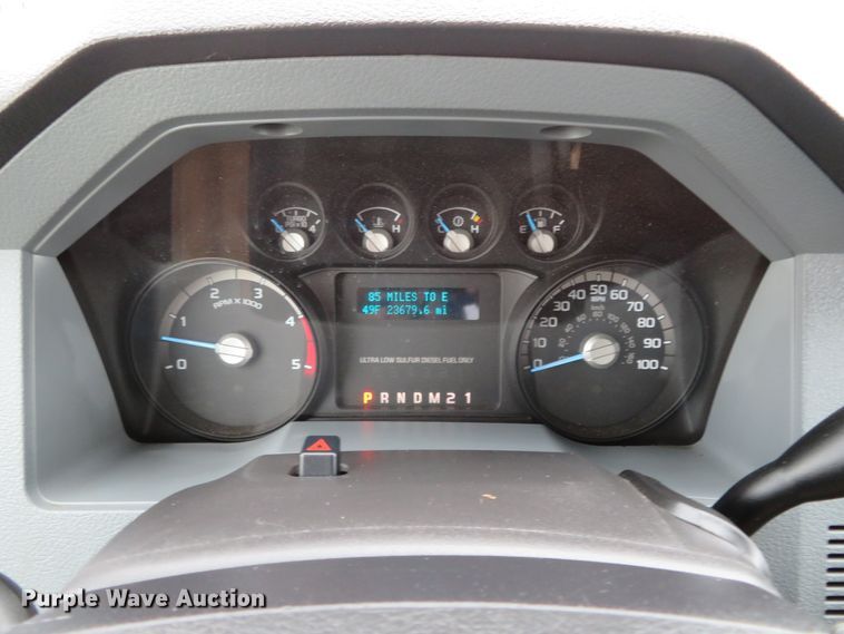 image for item DI3906 2011 Ford F550 Super Duty XL  chip bed truck