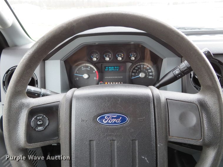 image for item DI3906 2011 Ford F550 Super Duty XL  chip bed truck