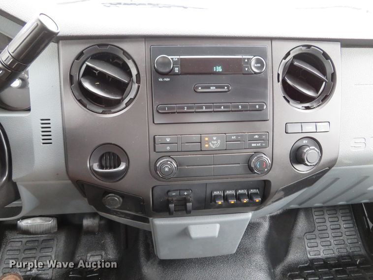 image for item DI3906 2011 Ford F550 Super Duty XL  chip bed truck